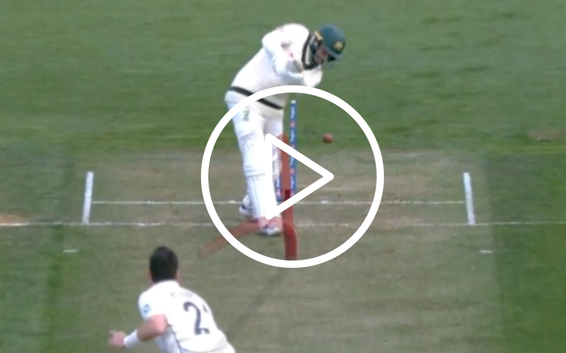 [Watch] Matt Henry Cleans Up Usman Khawaja With An Absolute Ripper